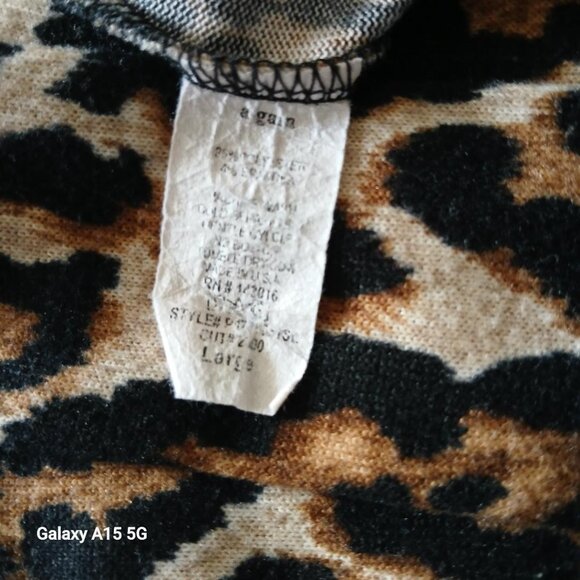 Animal print long large sleeveless cardigan, soft material with 2 front pockets - Picture 6 of 6